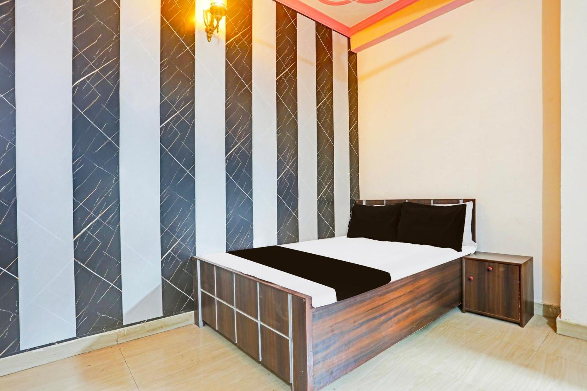 Hotel O Arvi Guest House Varanasi Dış mekan fotoğraf