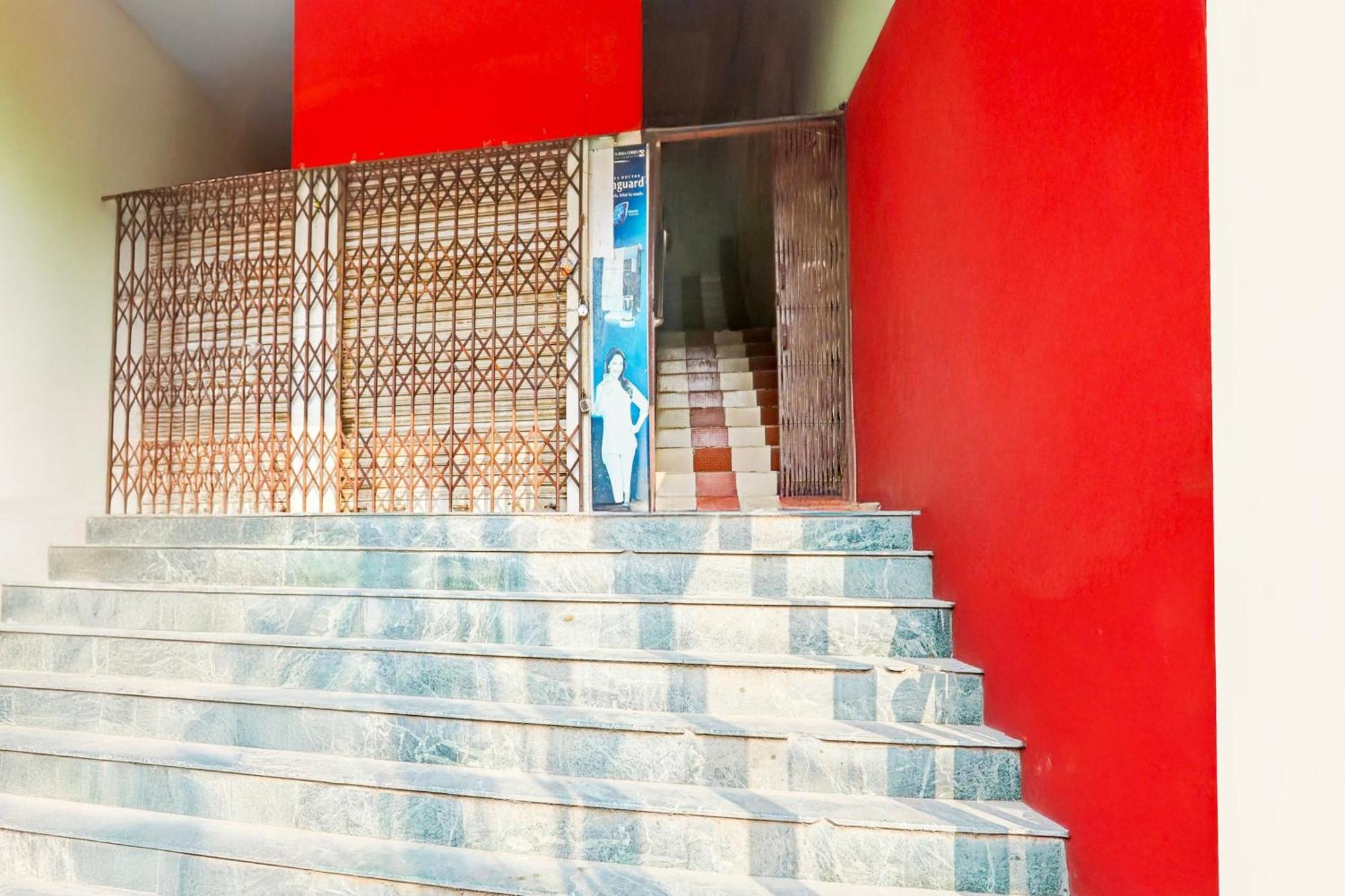Hotel O Arvi Guest House Varanasi Dış mekan fotoğraf